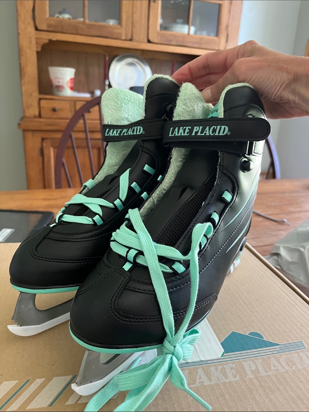 Women's Black and Mint Recreational Ice Skates